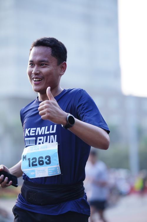 Race photo from KEMLU RUN 2025