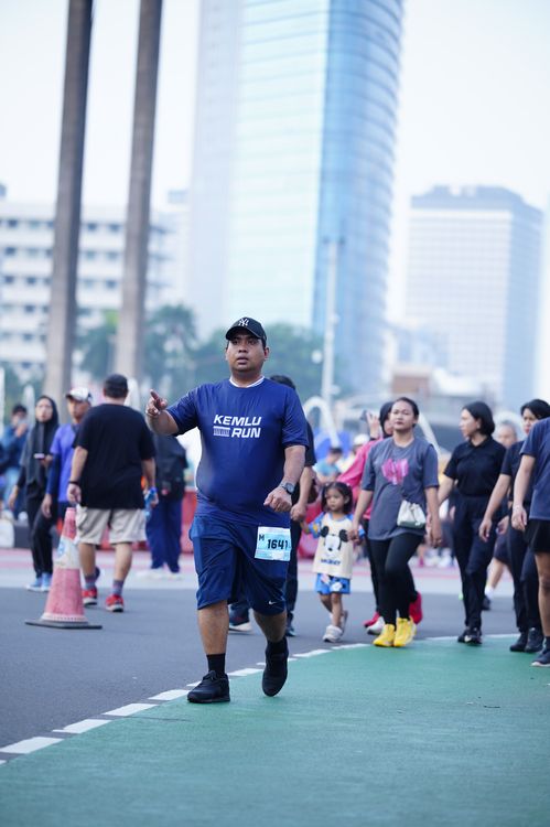 Race photo from KEMLU RUN 2025