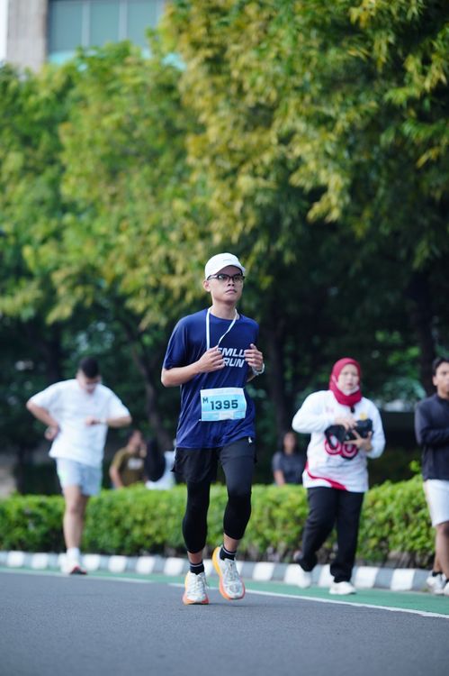 Race photo from KEMLU RUN 2025