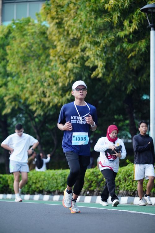 Race photo from KEMLU RUN 2025