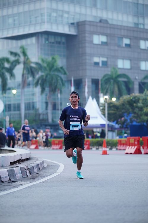 Race photo from KEMLU RUN 2025