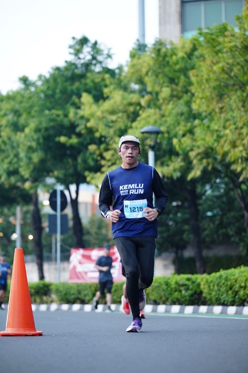 Race photo from KEMLU RUN 2025