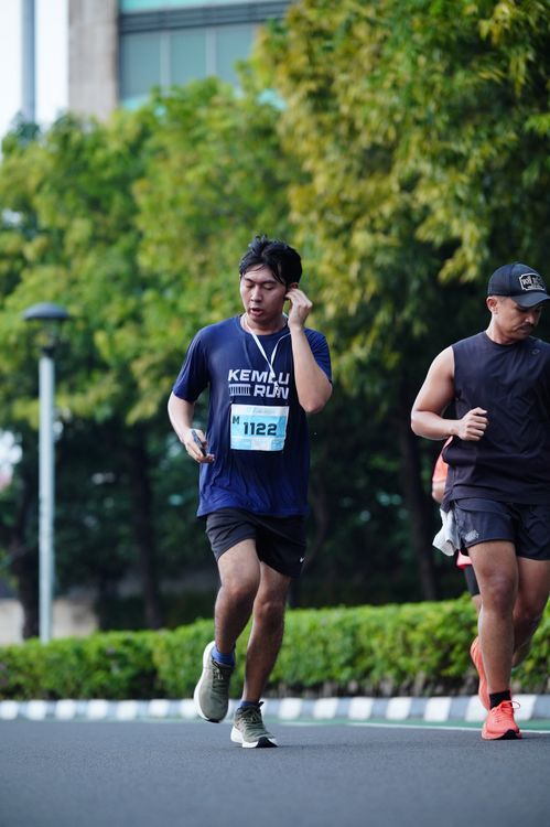 Race photo from KEMLU RUN 2025