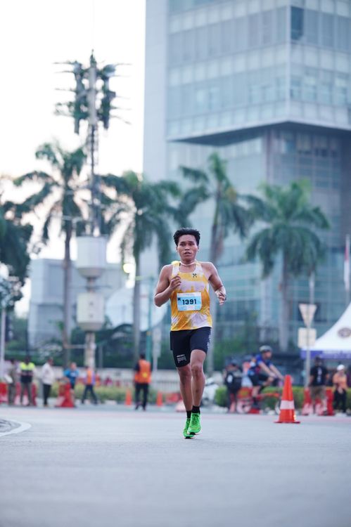 Race photo from KEMLU RUN 2025