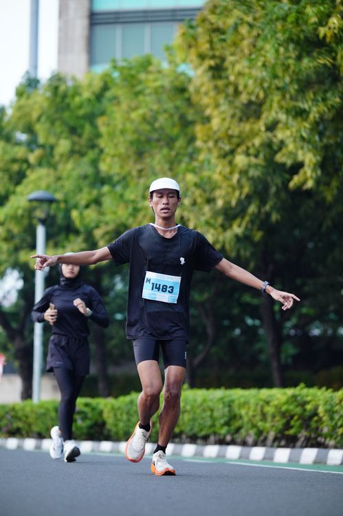 Race photo from KEMLU RUN 2025
