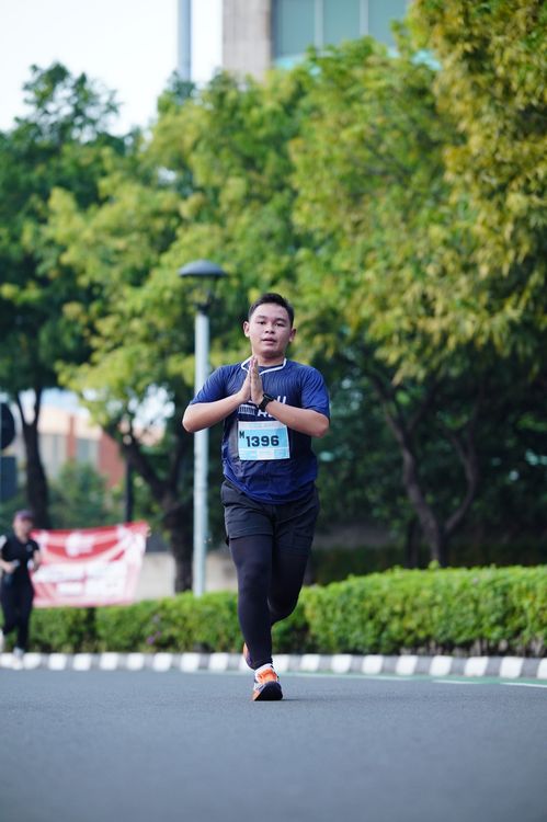 Race photo from KEMLU RUN 2025