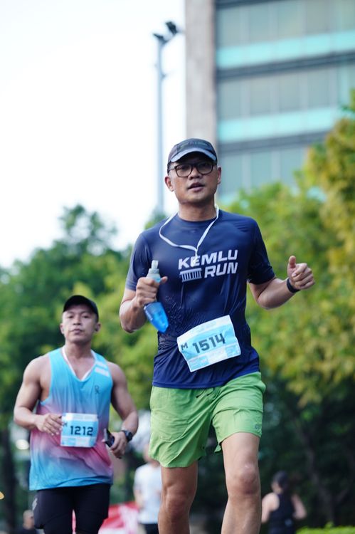 Race photo from KEMLU RUN 2025