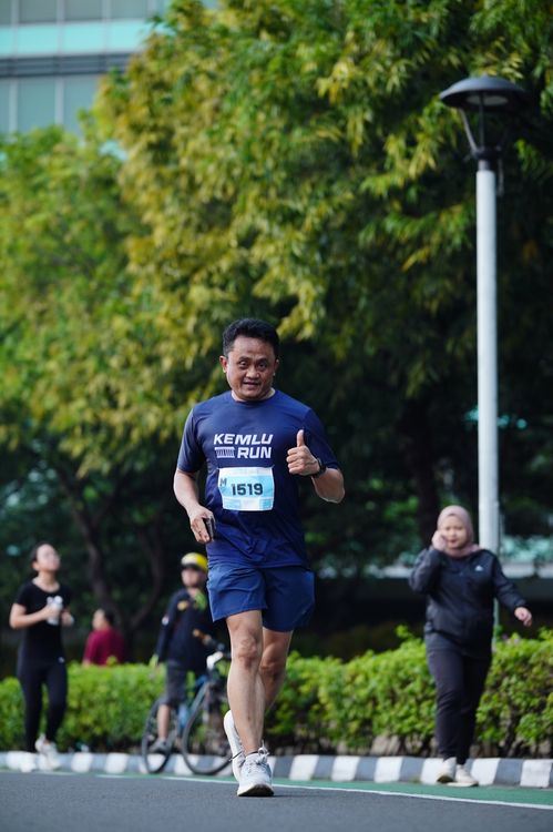 Race photo from KEMLU RUN 2025