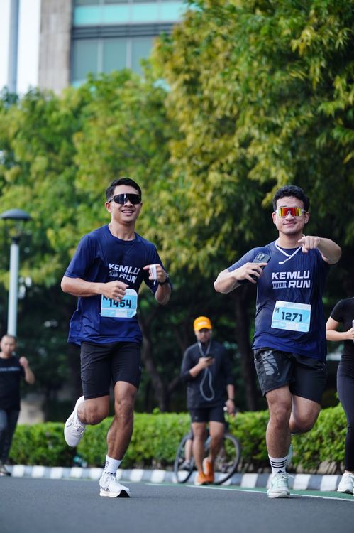 Race photo from KEMLU RUN 2025