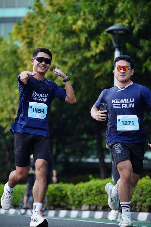 Race photo from KEMLU RUN 2025