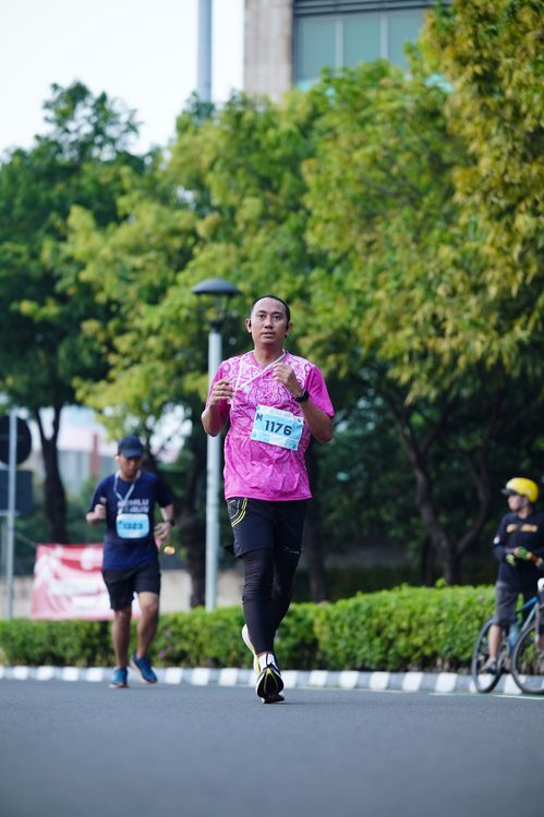 Race photo from KEMLU RUN 2025