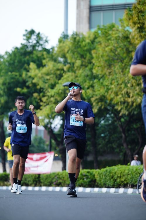 Race photo from KEMLU RUN 2025