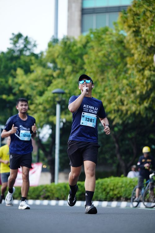 Race photo from KEMLU RUN 2025