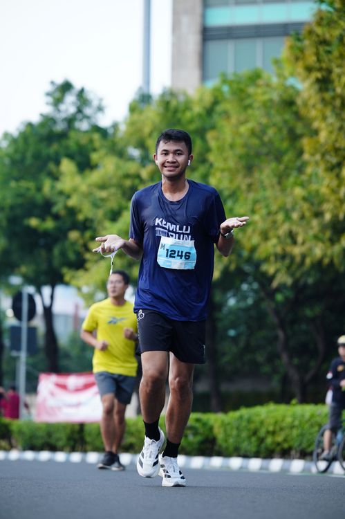 Race photo from KEMLU RUN 2025
