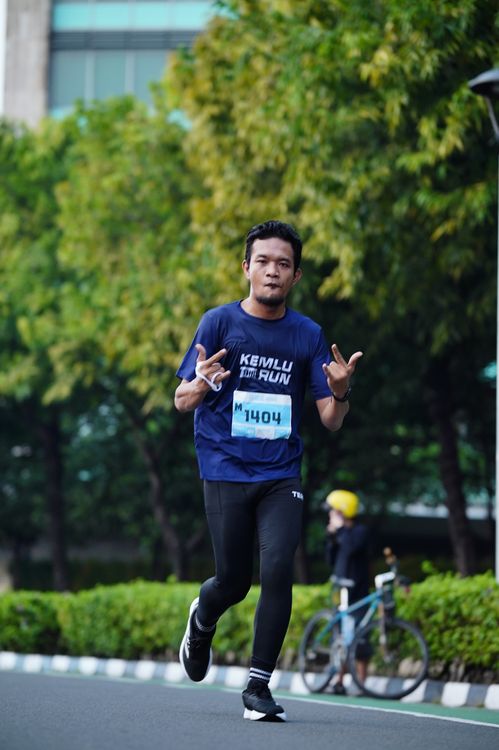 Race photo from KEMLU RUN 2025