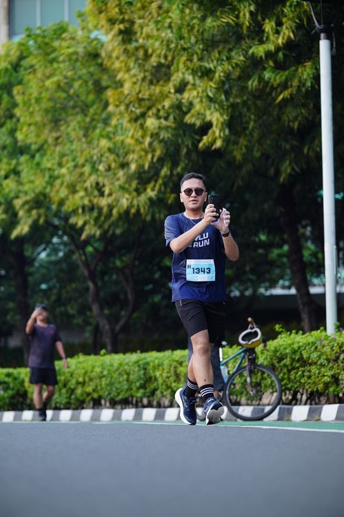 Race photo from KEMLU RUN 2025