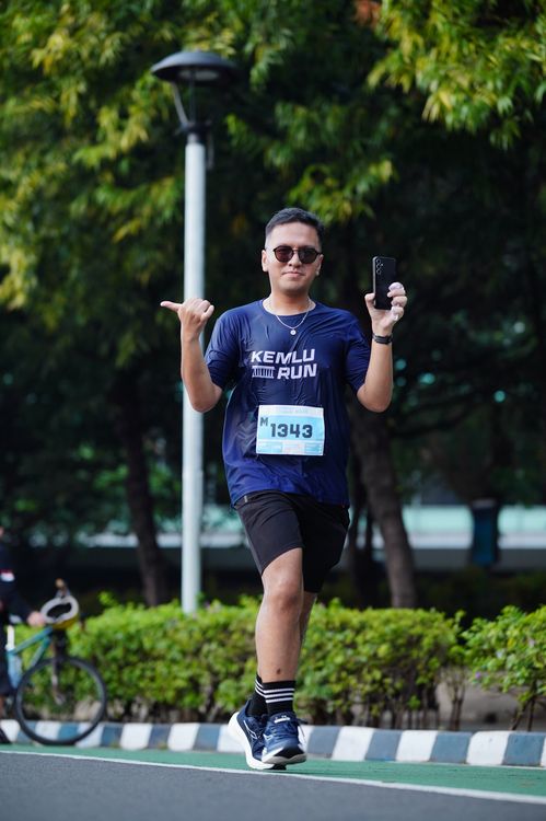 Race photo from KEMLU RUN 2025