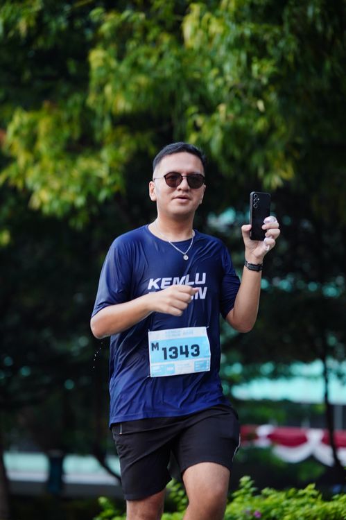 Race photo from KEMLU RUN 2025