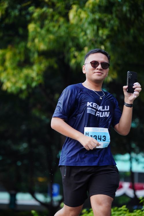 Race photo from KEMLU RUN 2025