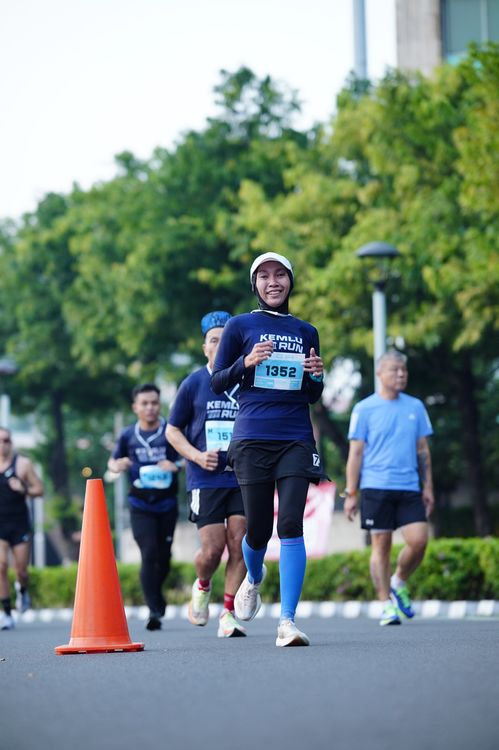 Race photo from KEMLU RUN 2025