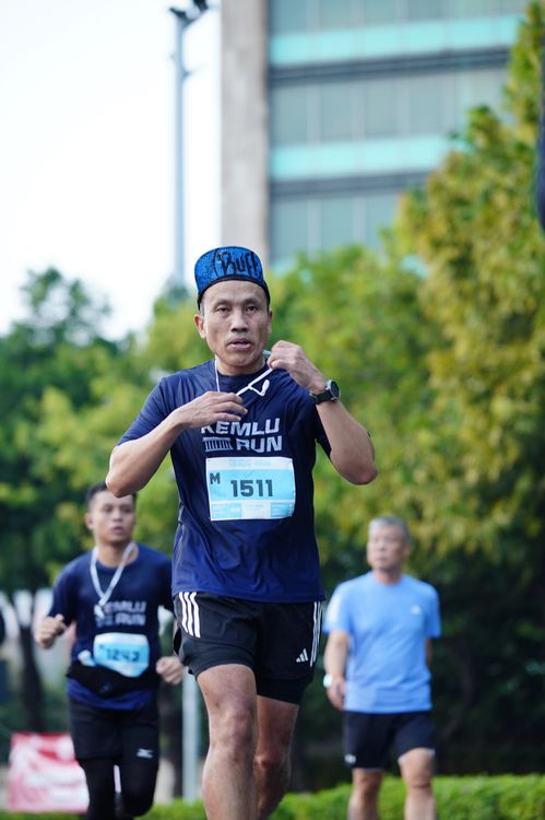 Race photo from KEMLU RUN 2025