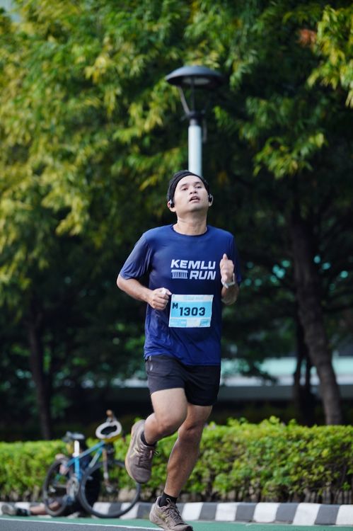 Race photo from KEMLU RUN 2025