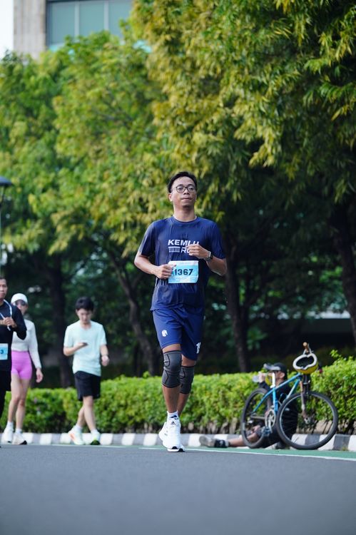 Race photo from KEMLU RUN 2025