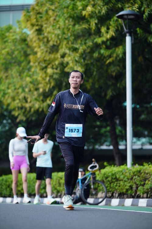 Race photo from KEMLU RUN 2025