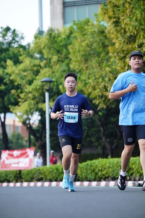 Race photo from KEMLU RUN 2025