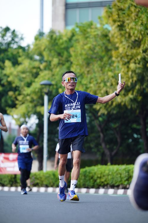 Race photo from KEMLU RUN 2025
