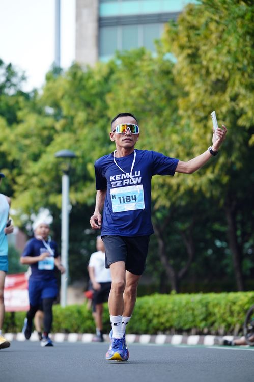 Race photo from KEMLU RUN 2025