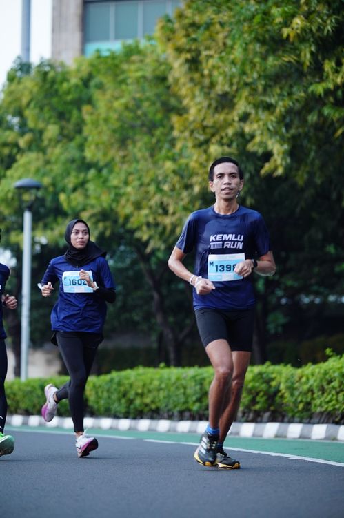 Race photo from KEMLU RUN 2025