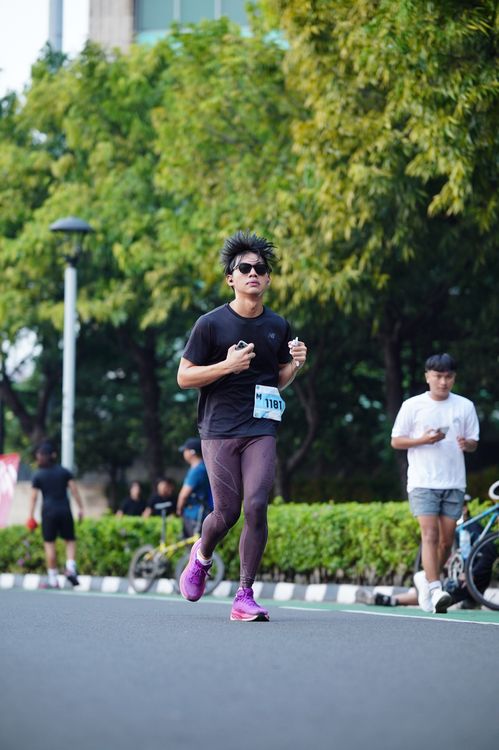 Race photo from KEMLU RUN 2025