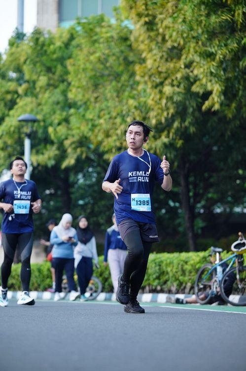 Race photo from KEMLU RUN 2025