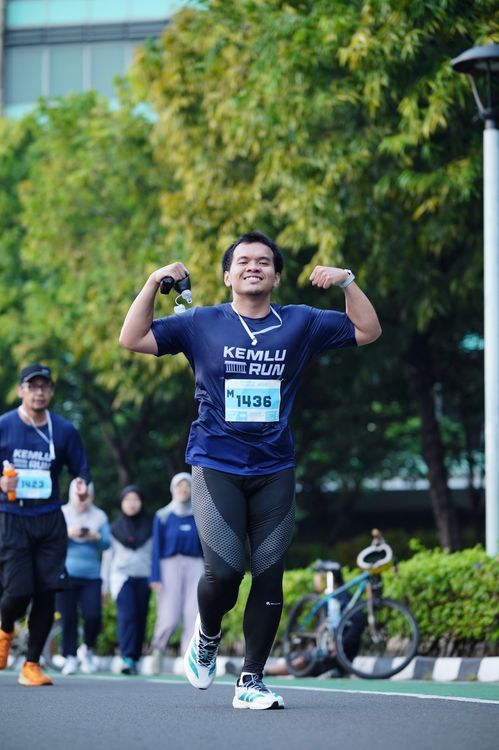 Race photo from KEMLU RUN 2025