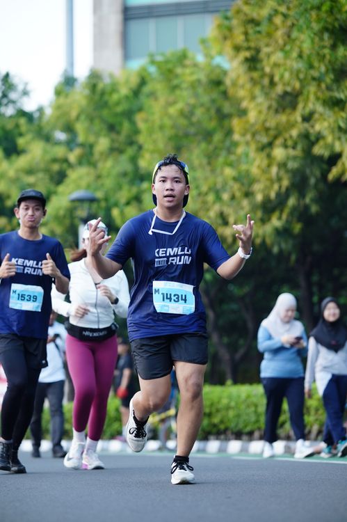 Race photo from KEMLU RUN 2025