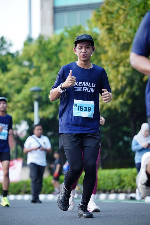 Race photo from KEMLU RUN 2025