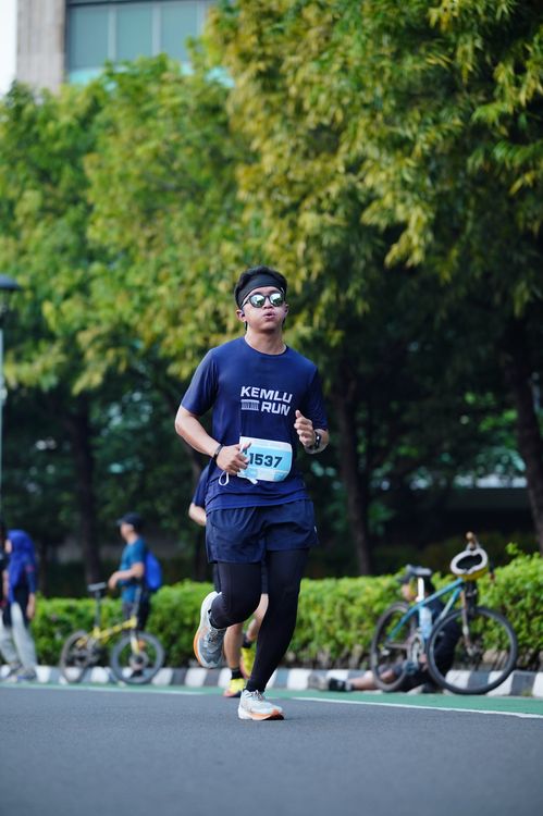 Race photo from KEMLU RUN 2025