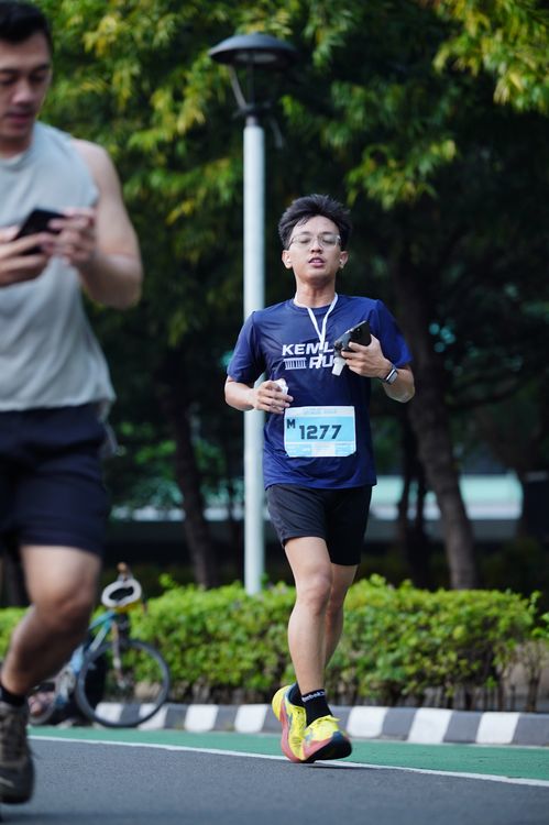 Race photo from KEMLU RUN 2025