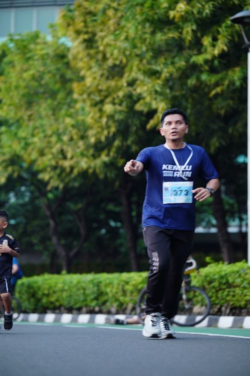 Race photo from KEMLU RUN 2025