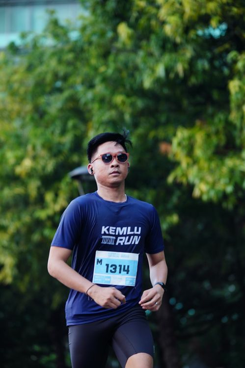 Race photo from KEMLU RUN 2025