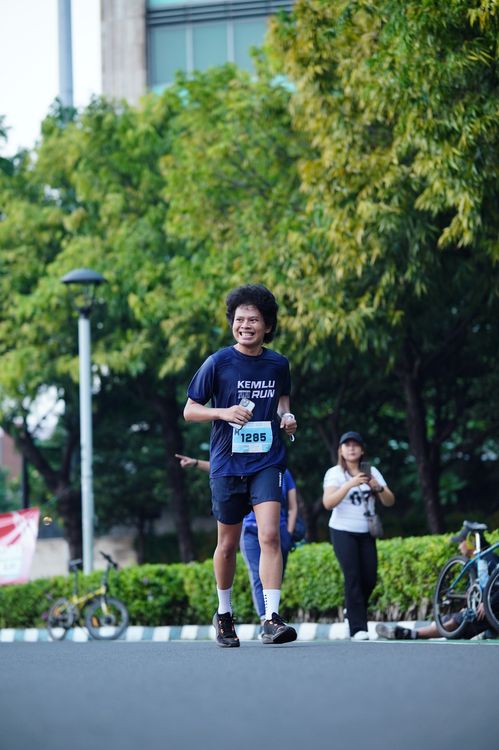 Race photo from KEMLU RUN 2025