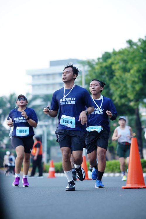 Race photo from KEMLU RUN 2025