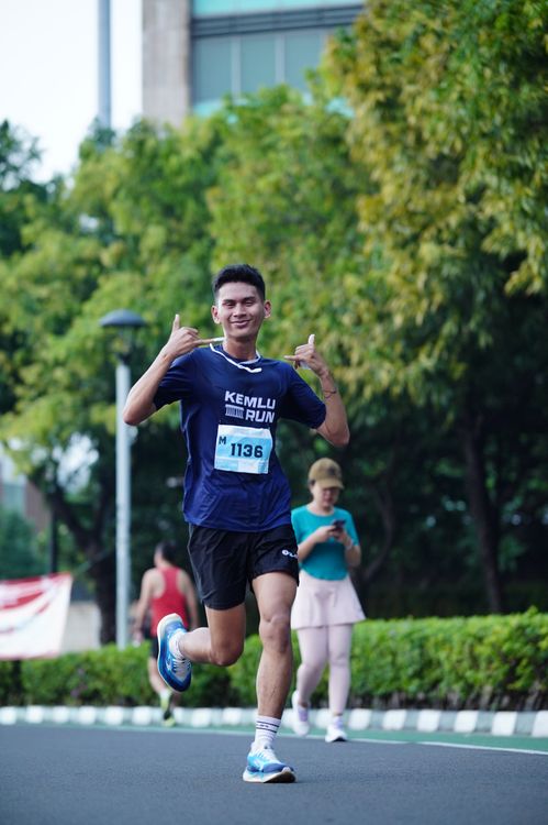 Race photo from KEMLU RUN 2025