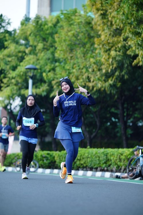 Race photo from KEMLU RUN 2025