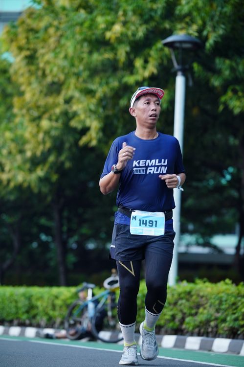 Race photo from KEMLU RUN 2025
