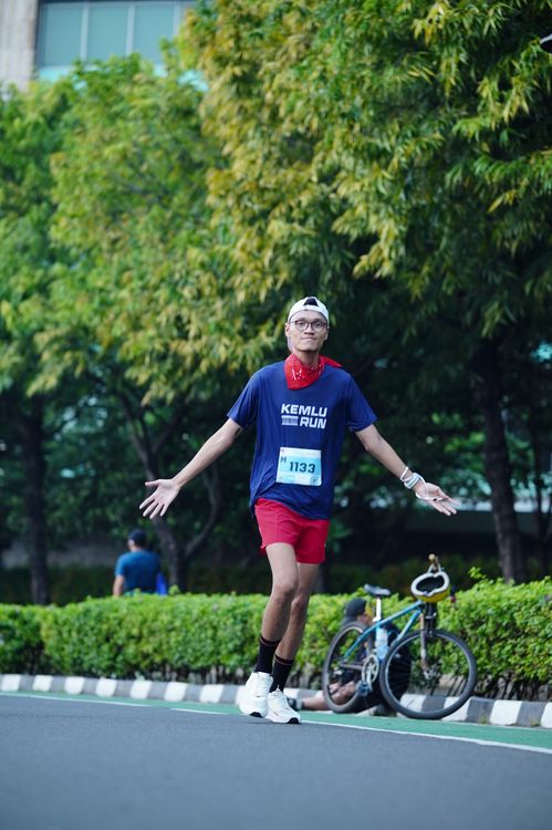 Race photo from KEMLU RUN 2025