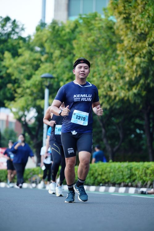 Race photo from KEMLU RUN 2025