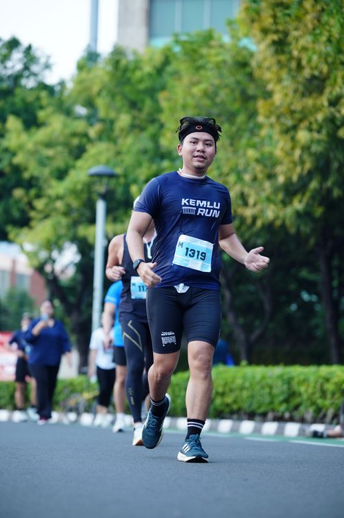 Race photo from KEMLU RUN 2025