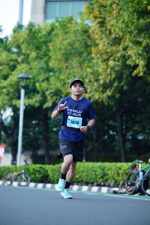 Race photo from KEMLU RUN 2025